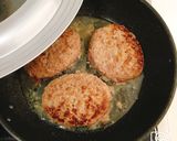 簡単裏技！肉汁ジューシー！ハンバーグ作り方6写真