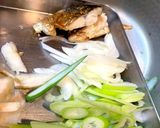 焼き鯖とごぼうの漁師風トマトソースパスタ作り方4写真