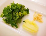 わんこ飯♪菜の花と小エビのペペロンチーノ作り方2写真