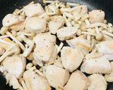 鶏肉のサッと炒め☆生クリームソース作り方2写真