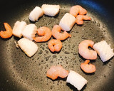 海鮮とキャベツのオイスター炒め作り方1写真