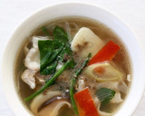 簡単【豚とサラダほうれん草の中華スープ】作り方4写真