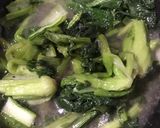 小松菜を冷凍してバキバキしてフライパンへ作り方3写真
