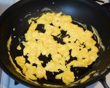 低糖質☆カリフラワーライスの海老炒飯！作り方3写真