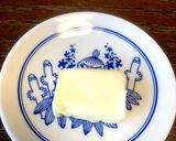 メロンパンにちょい足し☆塩バター作り方1写真