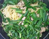 豚こま肉と青ネギで♡簡単オイル系パスタ作り方4写真