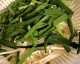 簡単!もやしとニラのキムチ和え作り方1写真