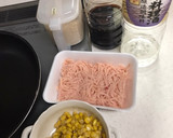 香ばし旨〜☆ひき肉とコーンのそぼろ炒め作り方1写真