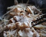 ☆豚バラともやしのにんにく醤油炒め☆作り方3写真