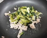 業務スーパー小松菜と豚肉のオイスター炒め作り方5写真