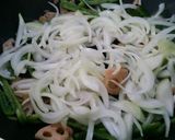 牛小間はちみつニンニク醤油炒め♪作り方4写真