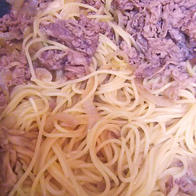 キッチンカロリー風ニンニク醤油牛肉パスタ by ゆいち0721