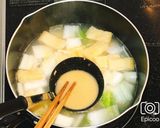 本だしで簡単！基本の白菜と油揚げの味噌汁作り方2写真