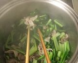 小松菜と豚肉のスープ作り方2写真