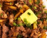 10分完成！牛肉とじゃがいものガリバタ炒作り方7写真