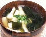 夫の好きなワカメと油揚げの味噌汁作り方5写真