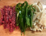 彩り良し！基本の牛細切り肉の青椒肉絲作り方1写真