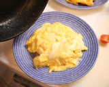 卵は包まずかける★時短ふわとろオムライス作り方5写真