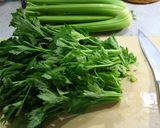 ご飯のお供にセロリの葉っぱ炒め作り方1写真