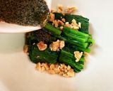 春菊の胡麻味噌くるみ和え作り方3写真
