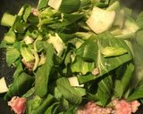 簡単☆チンゲン菜とひき肉の炒め物♡作り方2写真