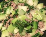 簡単☆チンゲン菜とひき肉の炒め物♡作り方3写真