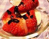❁バニラアイスに苺とバルサミコ酢❁作り方3写真