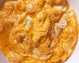 西紅柿炒鶏蛋(トマトと卵の炒め物)作り方2写真