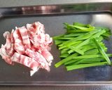 豚ニラ&トマトのヌクマム炒め作り方2写真
