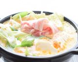 即席めんで。豚バラ肉の豆乳とんこつ鍋☆彡作り方3写真