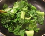 カツオ菜の塩麹炒め作り方1写真