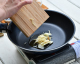 ちぢみ雪菜と厚揚げの中華炒め作り方4写真