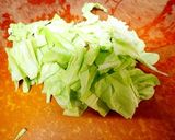 キャベツと粟生麩の味噌汁作り方1写真