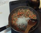 味噌ダレで食べる豚ひきと春雨の生春巻き作り方3写真