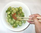 生姜きゅうりの梅肉あえ♪簡単にんにく風味作り方6写真