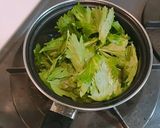 さっと一品!セロリ葉のぽかぽか卵スープ♡作り方4写真
