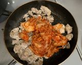 簡単！フライパンで豚キムチ丼作り方2写真