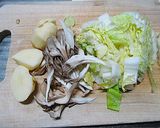 ❖白菜と舞茸とじゃが芋のカレースープ❖作り方1写真