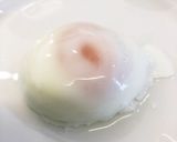 水に投入して、レンジで温泉卵作り方3写真