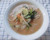 お野菜入り＊とんこつ醤油らーめん♪作り方1写真