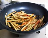 しょうゆ糀きんぴらごぼう作り方2写真