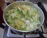 茹で鶏と雪下キャベツの味噌マヨ和え作り方2写真