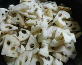 こんにゃくと蓮根の簡単な炒め煮作り方4写真