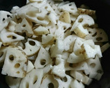 こんにゃくと蓮根の簡単な炒め煮作り方4写真