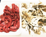 牛肉と舞茸のオイスターソース炒め作り方1写真