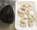 海老とアボカドのエスニックサラダ作り方1写真