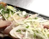 とろけるブリ！黒瀬ぶりのゴマ醤油漬け丼作り方1写真