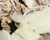 シンプル具材のあまから豚丼スプラウト盛り作り方2写真