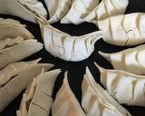 餃子スパニッシュオムレツ風お好み焼き風作り方1写真