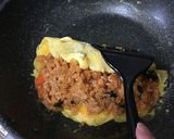 オムライスがフライパンからスルん♪作り方5写真